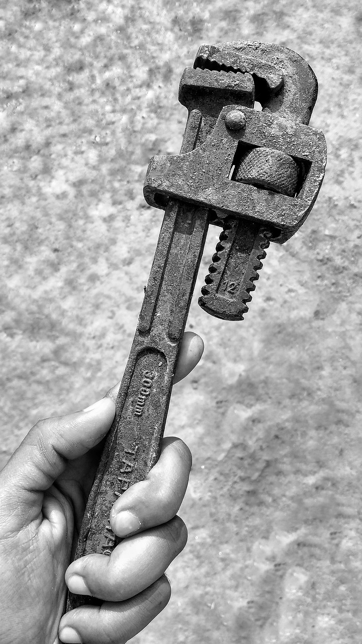 pipe, wrench, tool-4728809.jpg